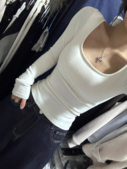 Fleur | Dames Longsleeve Top – Witte U-hals, Slim Fit & Basislaag | Herfst