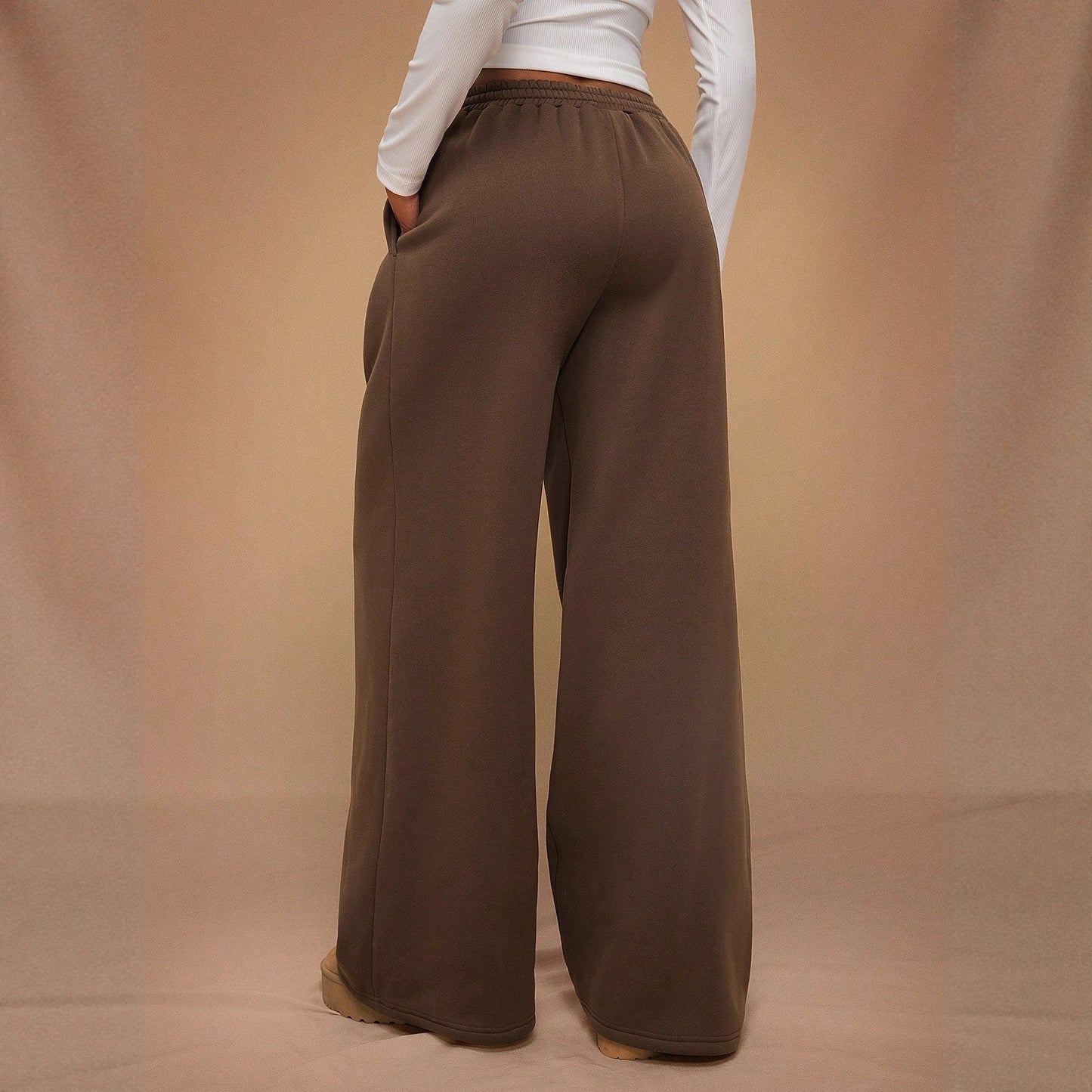 Kiana | Dames Joggingbroek – Gevoerd & Elastisch Model met Wijde Pijpen | Casual Sportieve Stijl | Herfst/Winter 2025