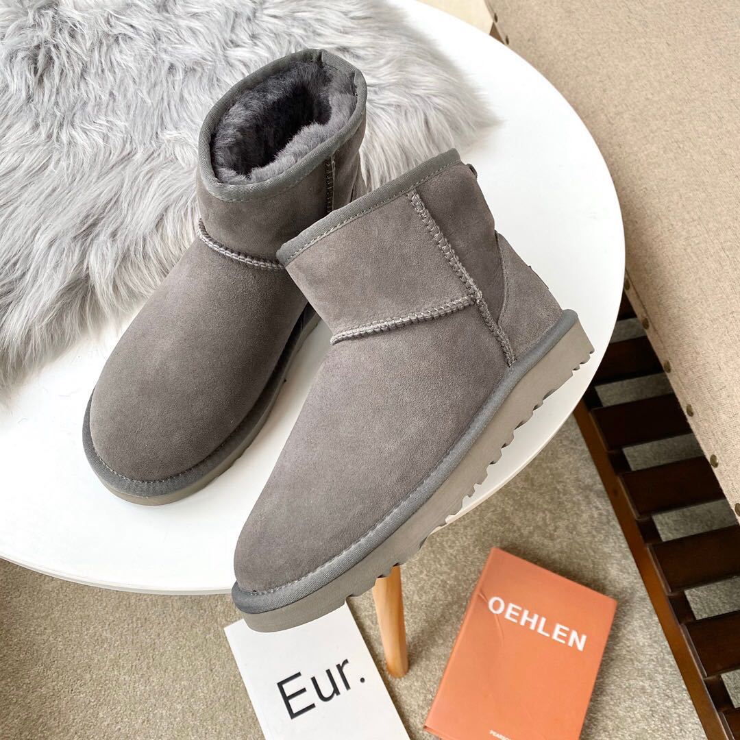 Soraya | Unisex Sneeuwlaarzen – Echt Schapenvacht, Instapmodel & Kort | Warme Winterboots